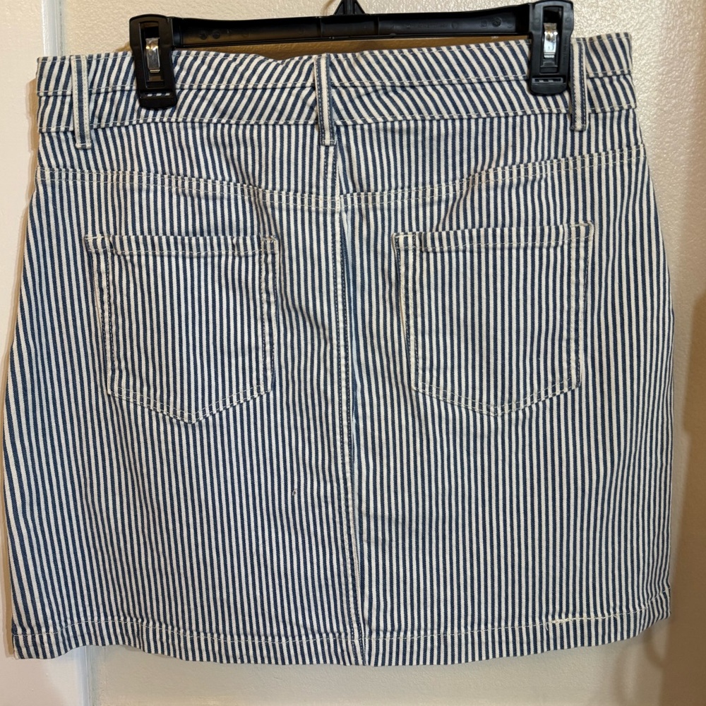 Maurices Navy and White Striped Mini Skirt - Picture 6 of 7
